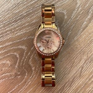 ✨ Fossil - Gold Watch